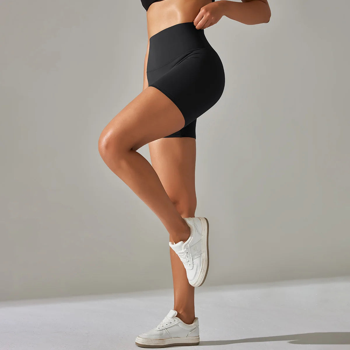 Mid-thigh Yoga Shorts - Shapers Corp