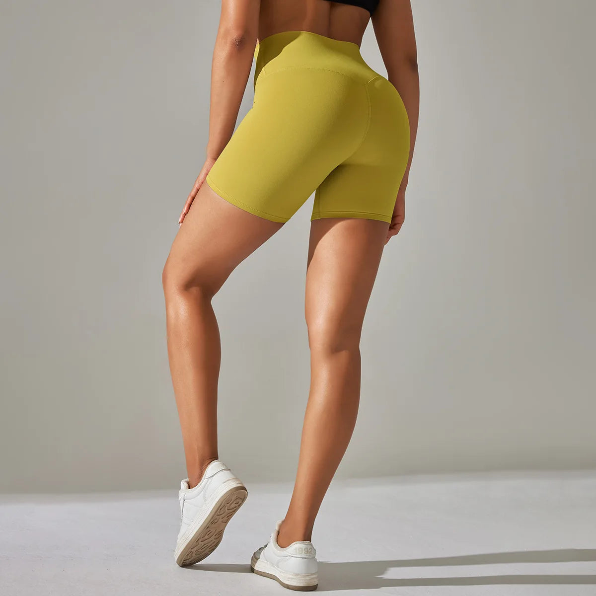 Mid-thigh Yoga Shorts - Shapers Corp